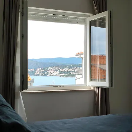 Leon Trogir